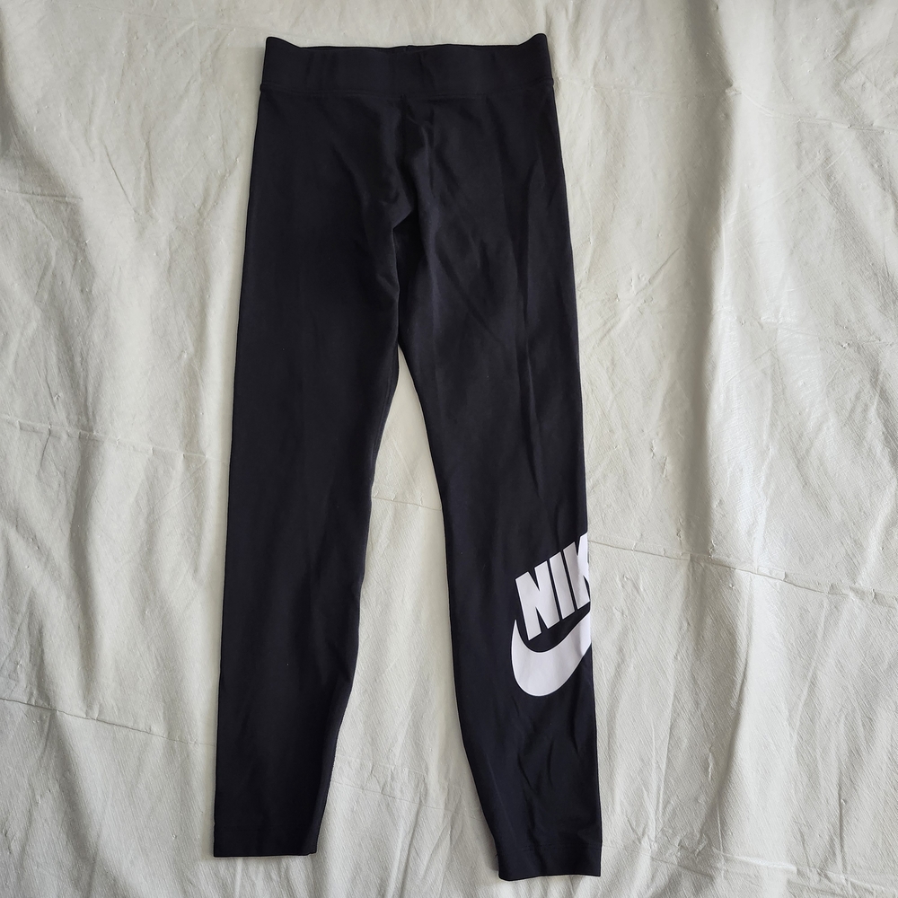 Nike Black and White Logo Leggings